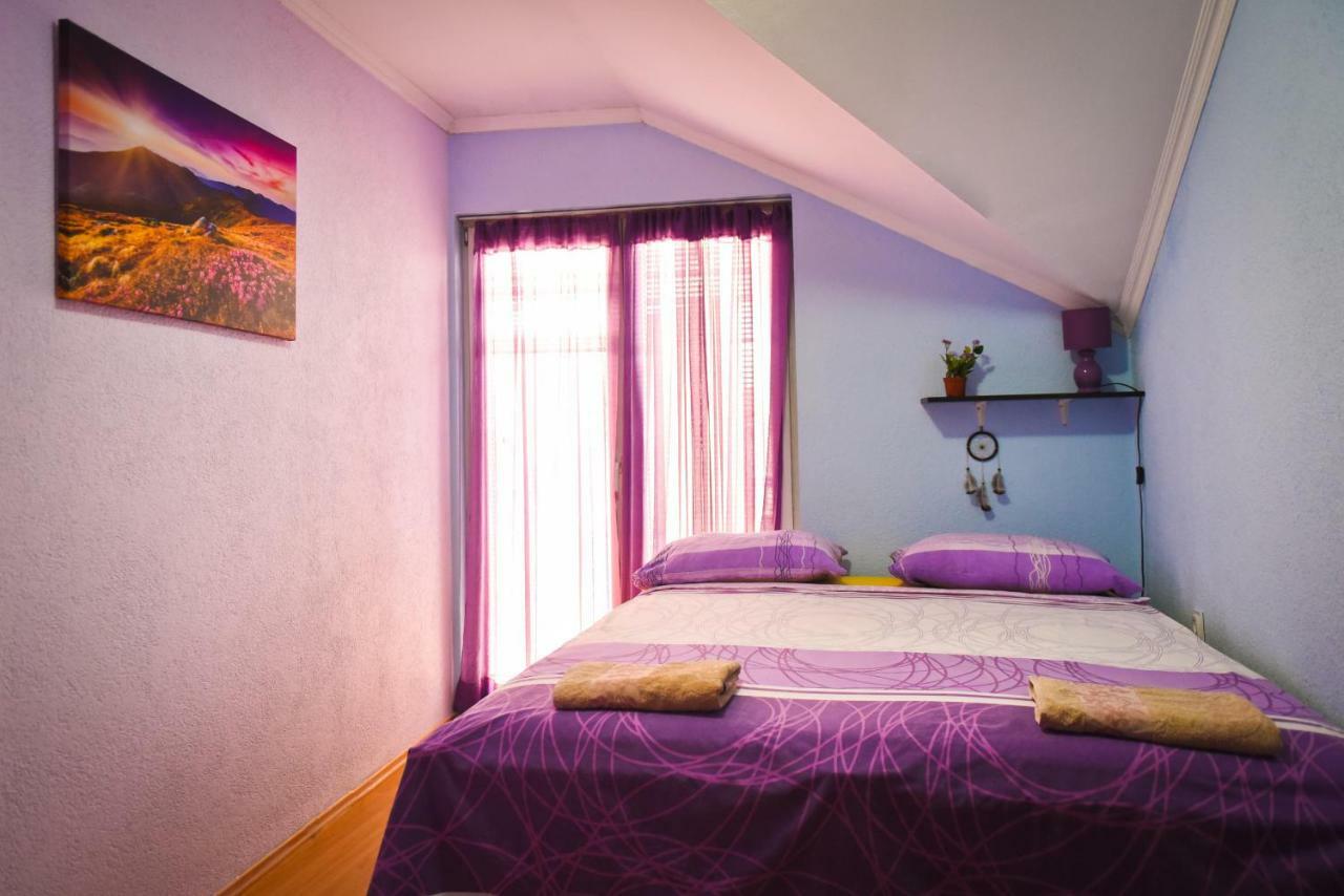Goldy Hostel Bitola Exteriör bild